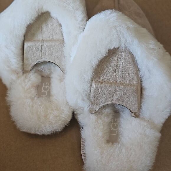 UGG Australia Scuffette II Slipper for Women. Sand size 9 New with original box - Picture 9 of 11